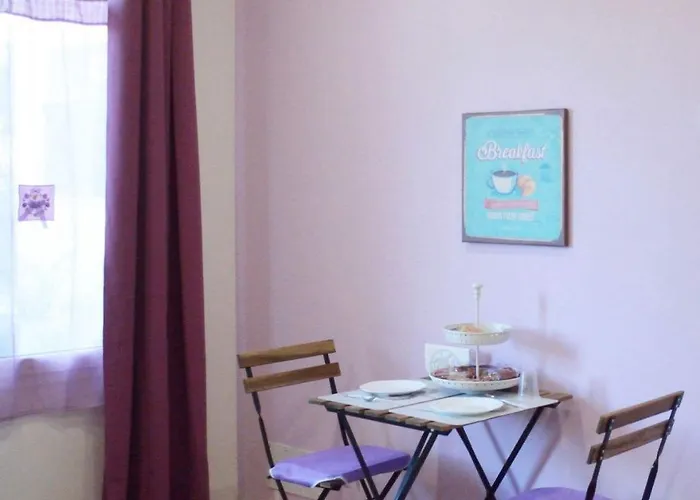 Dependance Miluna Πανσιόν